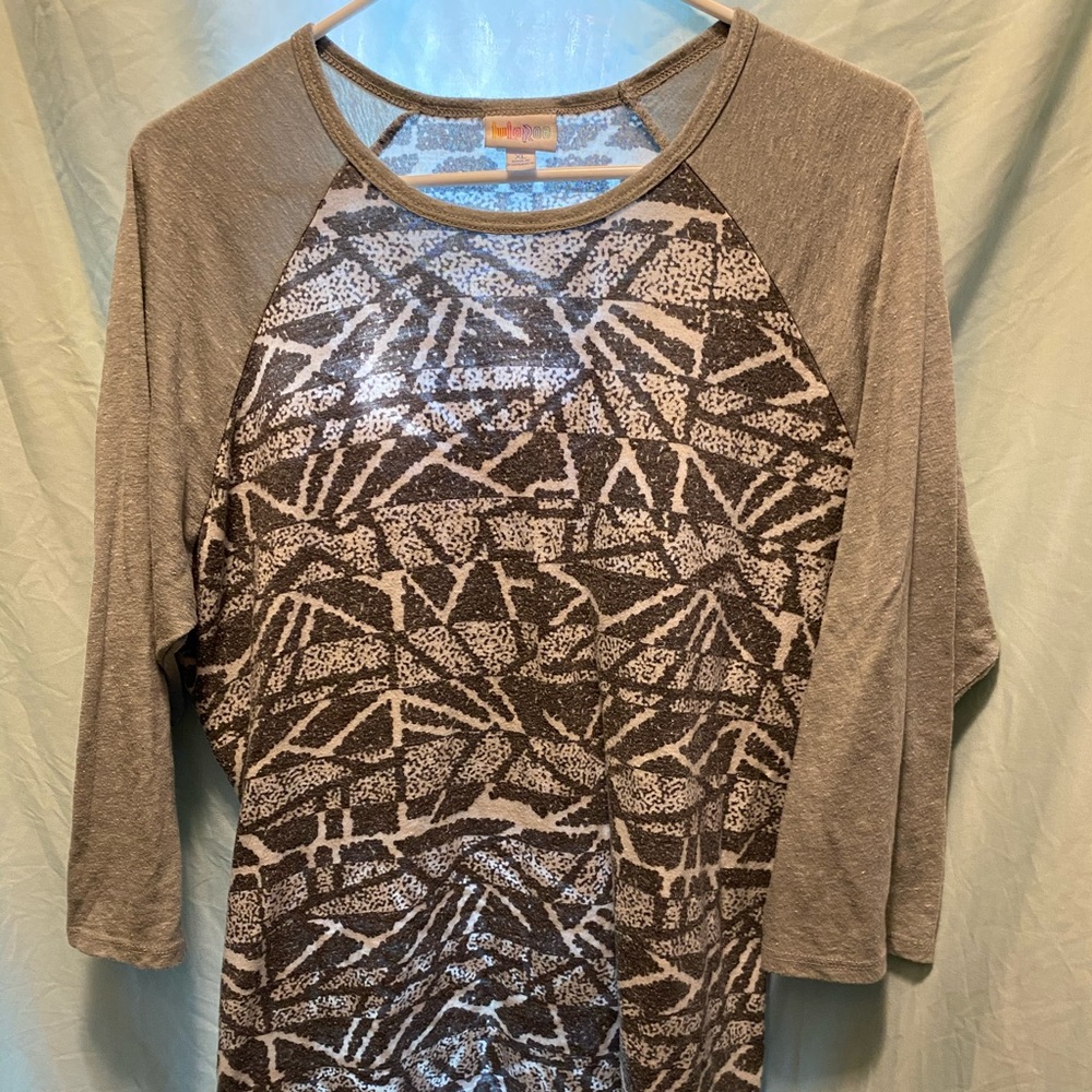 LuLaRoe 3/4 sleeve XL shirt